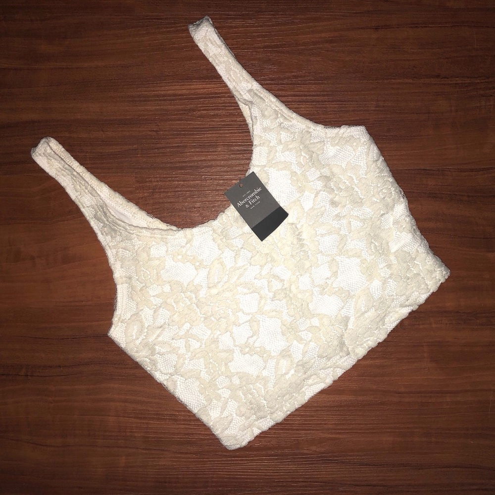 NWT - Abercrombie & Fitch Lace Crop top XS